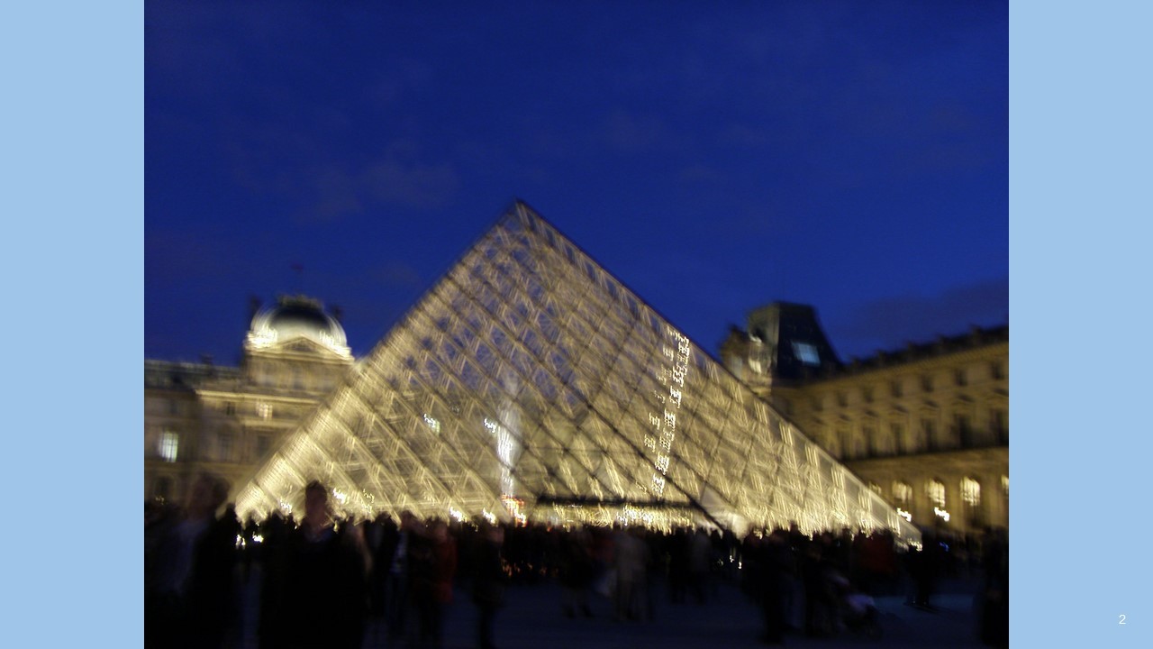 Pyramide du Louvre