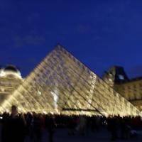 Pyramide du Louvre