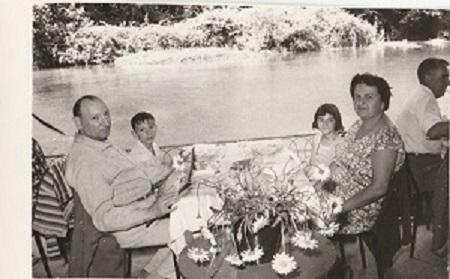 En famille  vers 1958