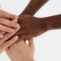 Les mains une jpeg